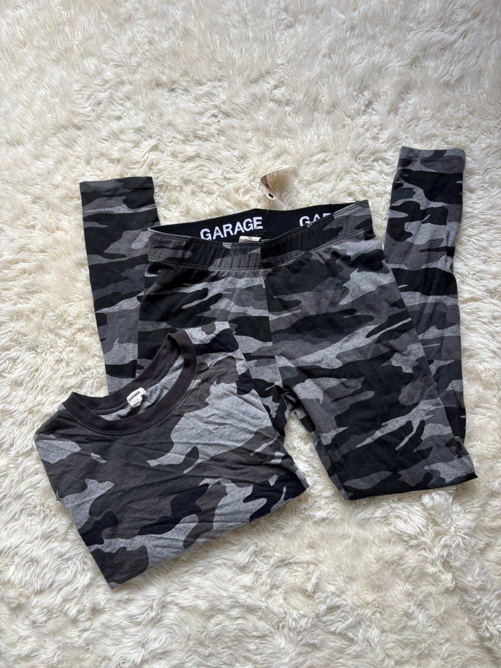 Garage Black & Gray Camo matching set